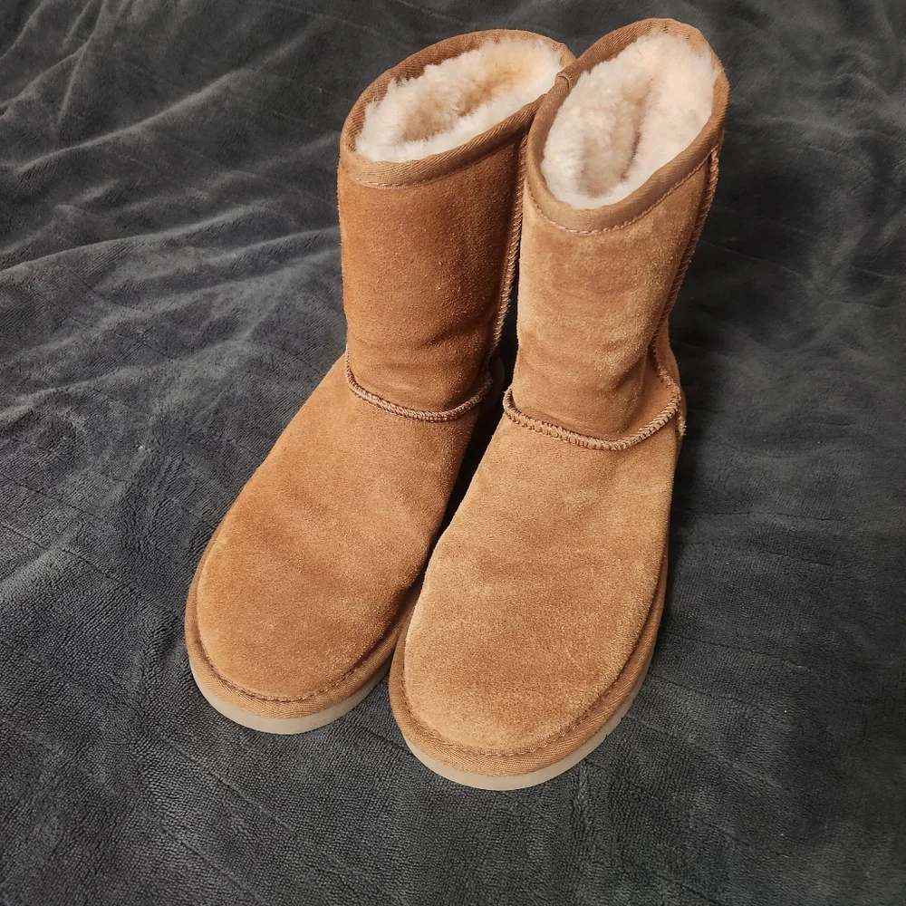 Koolaburra by Ugg Women's Size 7 Koola Short Boots Chestnut Suede Shoes - Picture 1 of 4